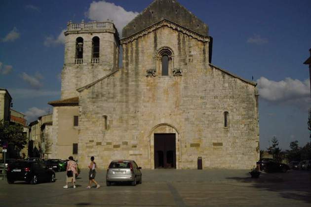 Monestir de Sant Pere de Besalú