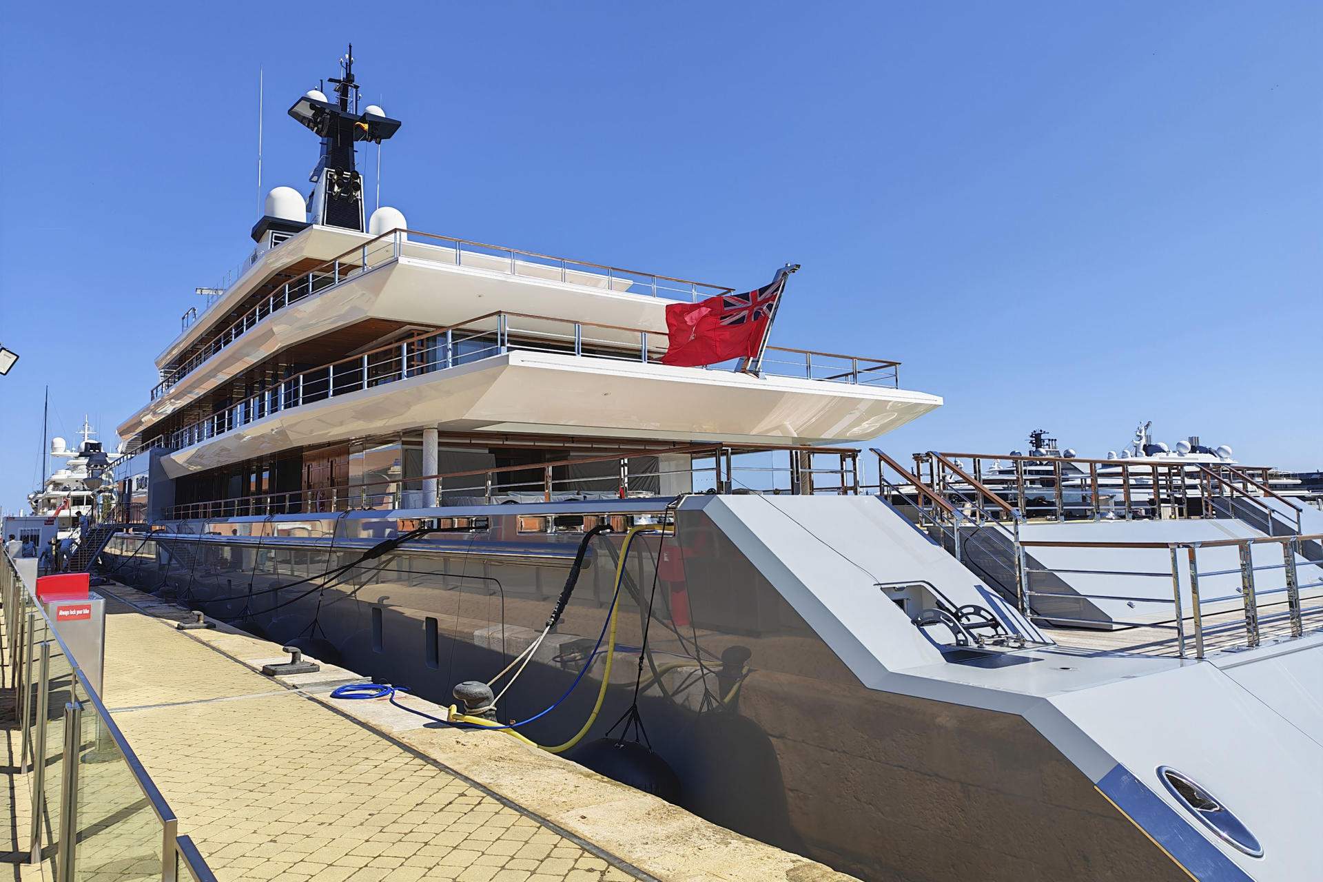 Així és el megaiot de Steven Spielberg que ha atracat a Tarragona: valorat en més de 200 milions d'euros