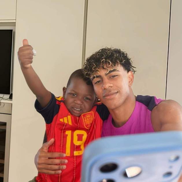 Lamine Yamal con su hermano Keyne / Instagram