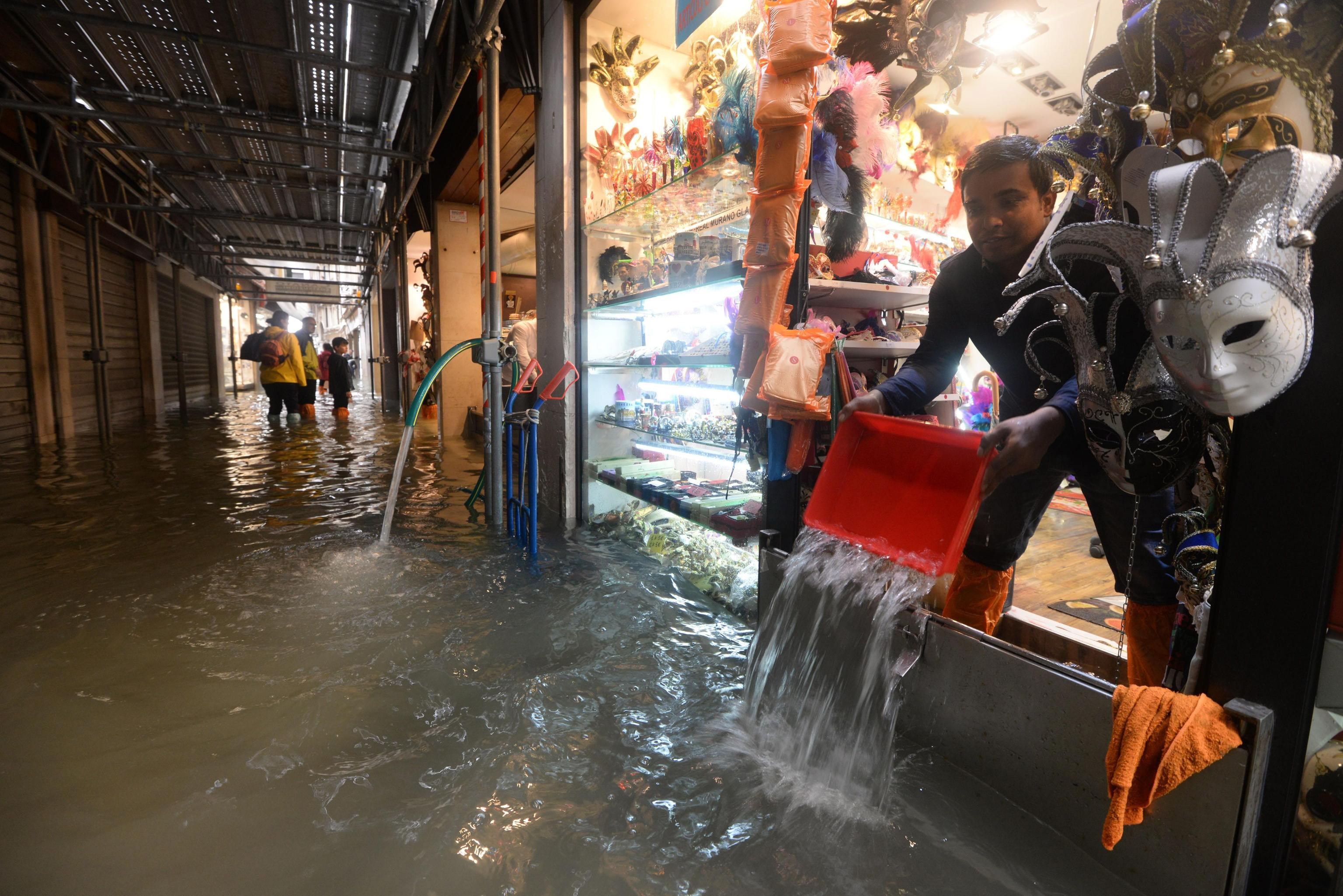 Al menos nueve muertos por el temporal de lluvia y viento en Italia