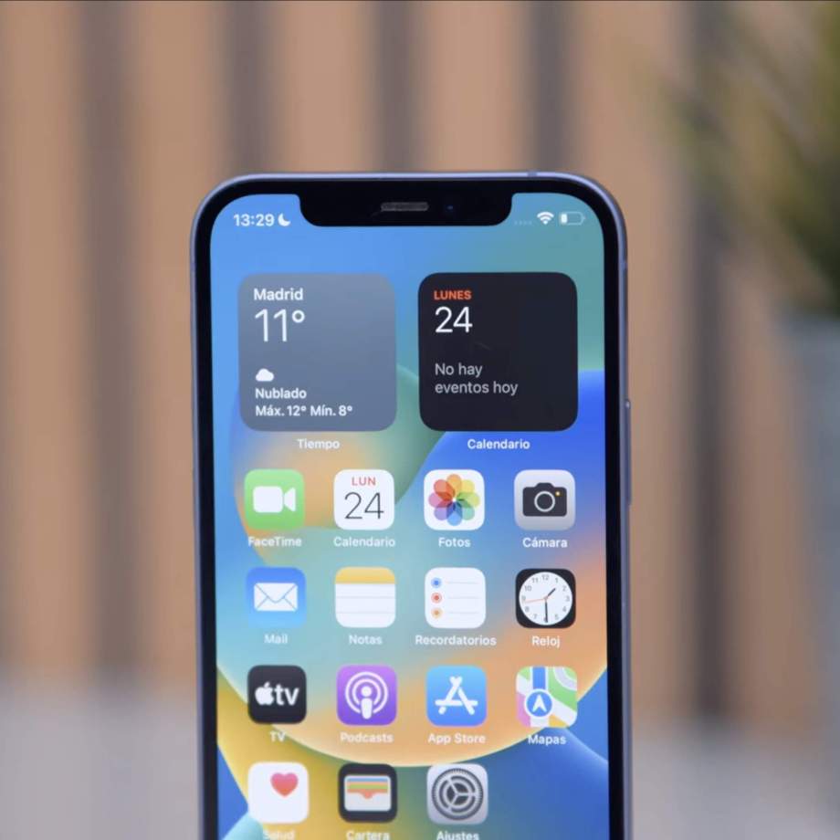 Se nota que el tiempo ha pasado por el iPhone 12