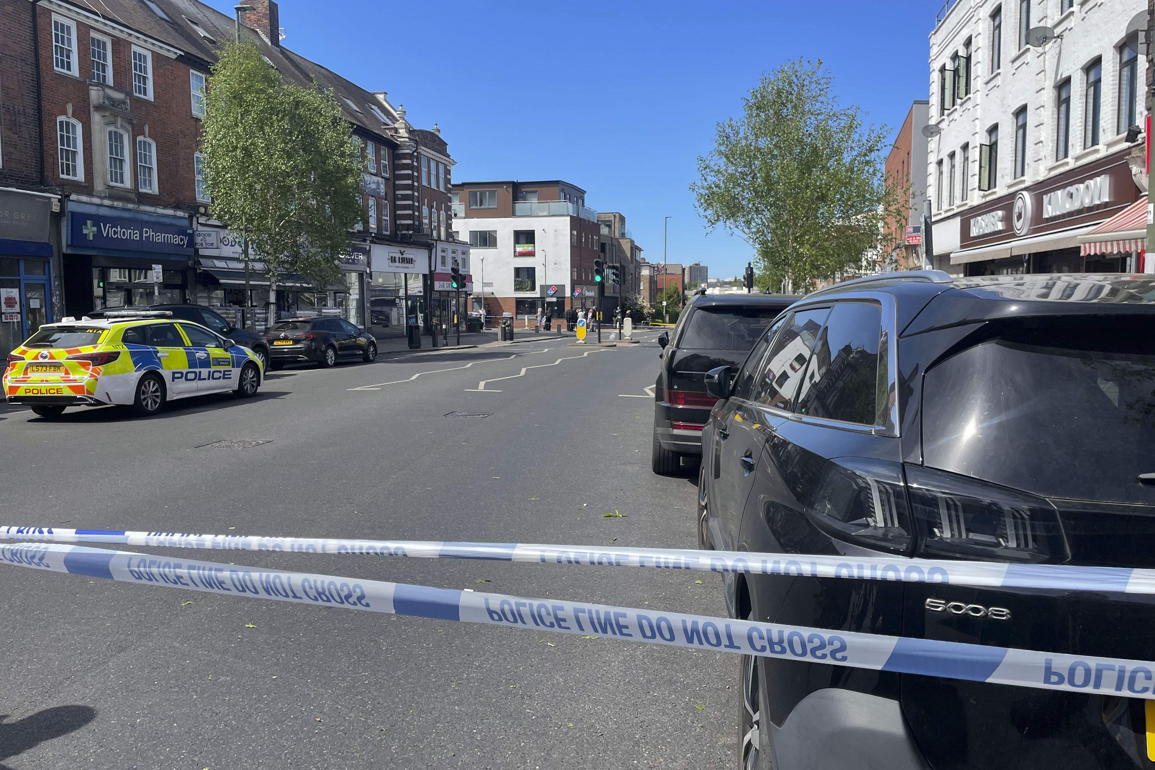 Claven ganivetades a dos jueus a Londres i la policia investiga si és un atac terrorista