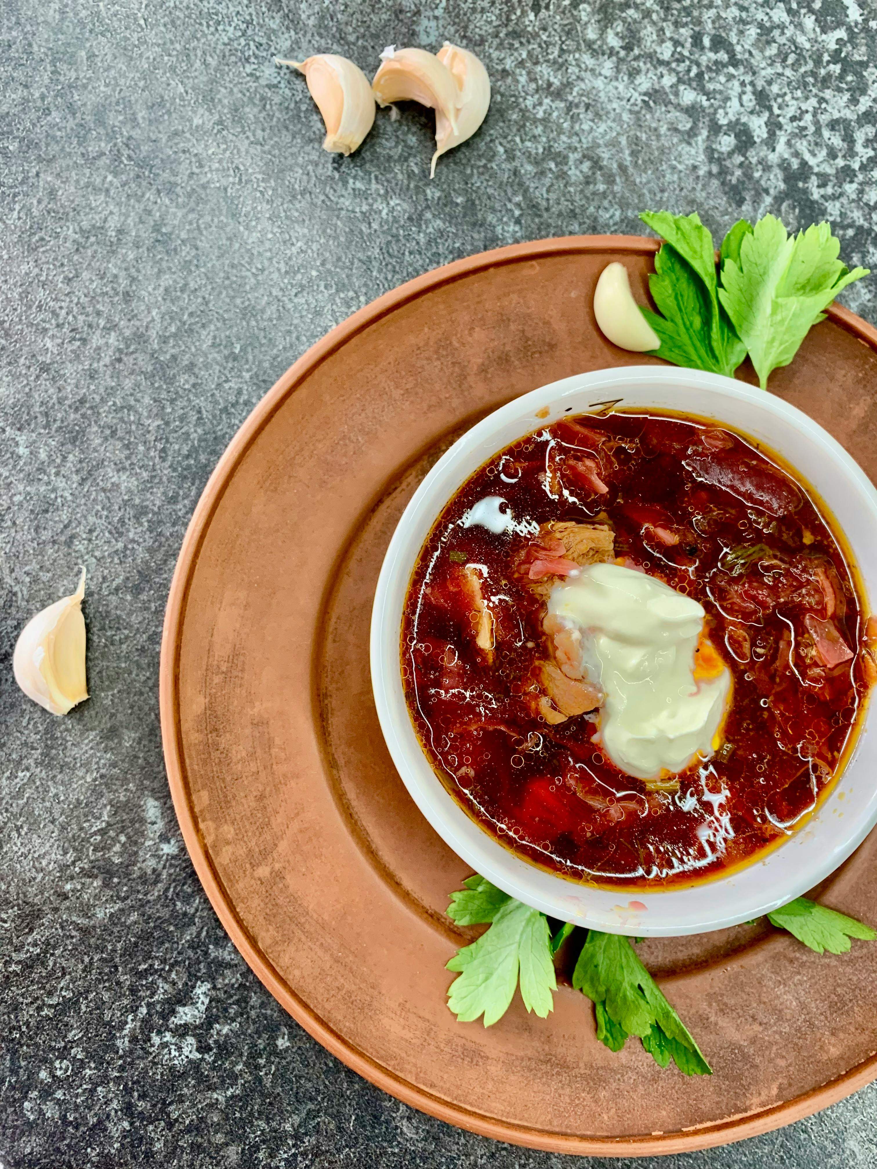 Martín Berasategui y la mejor sopa de ajo: 16 dientes de ajo, pimiento choricero y huevo roto