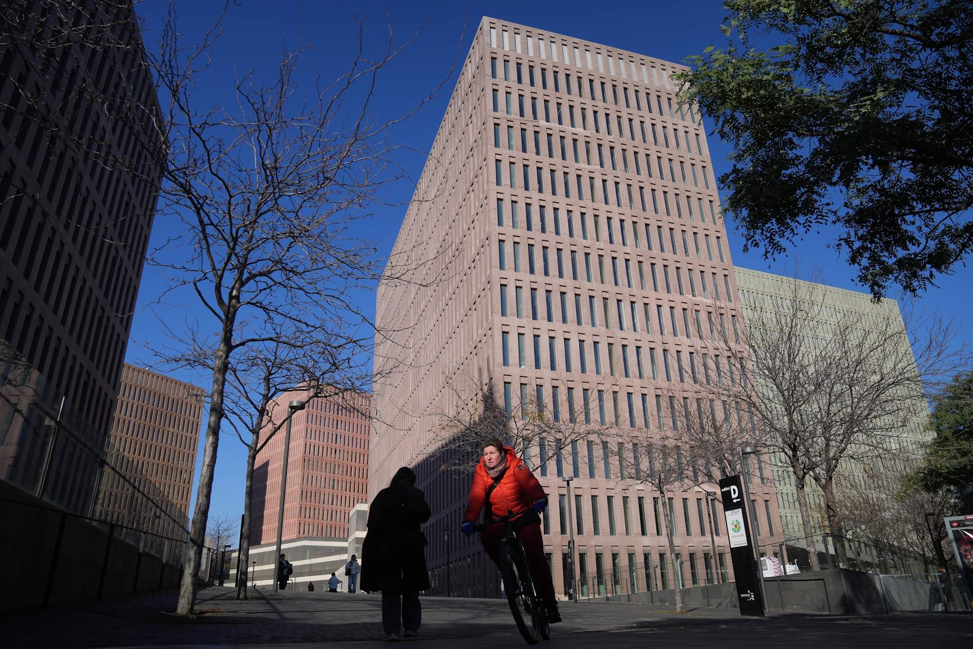 Teletreballar beneficia la justícia però dificulta atendre advocats i procuradors, segons Ivàlua