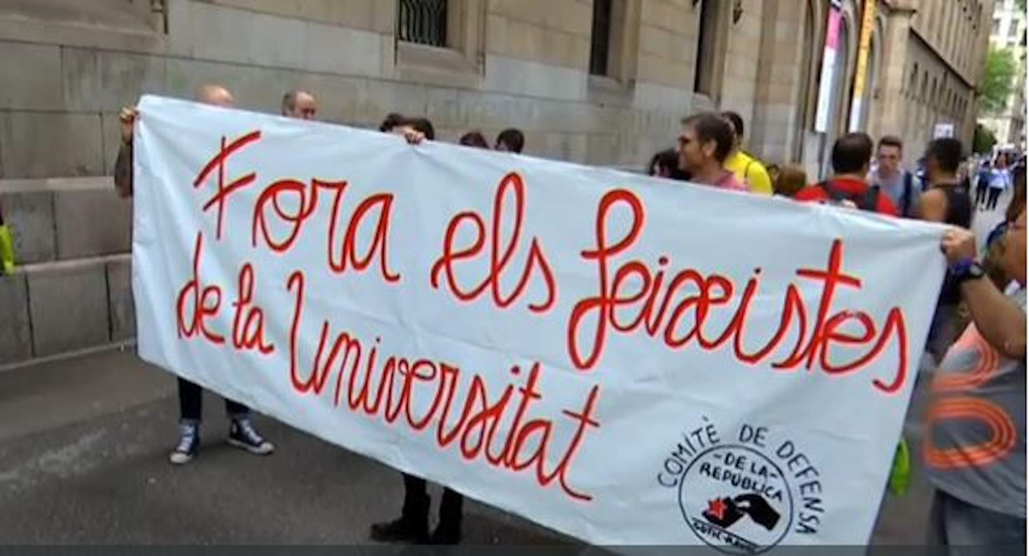 Dieciocho independentistas no amnistiados, a juicio por gritar “fascistas” a Societat Civil Catalana