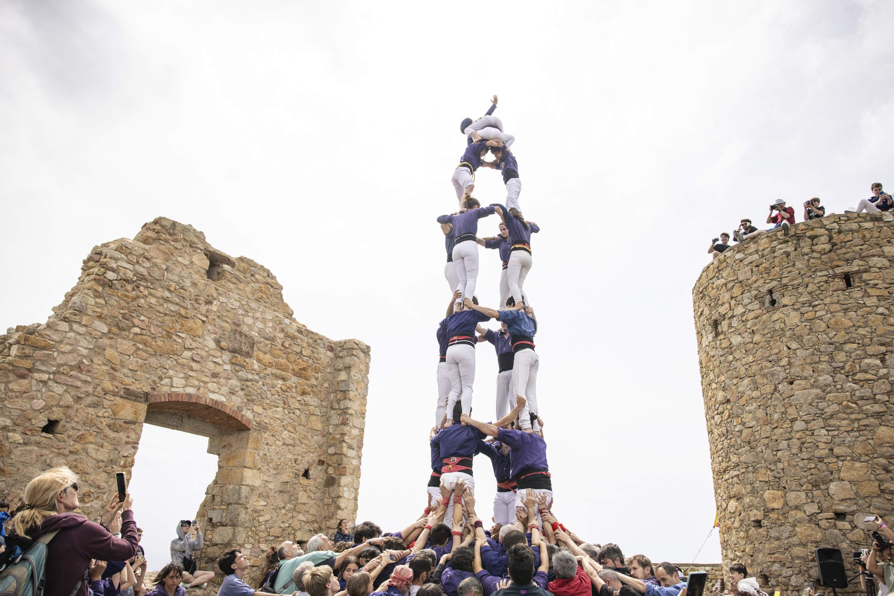 Cabrera de Mar es reivindica com a capital del catalanisme des del Castell de Burriac