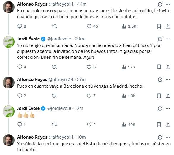 Tuits entre Alfonso Reyes i Jordi Évole