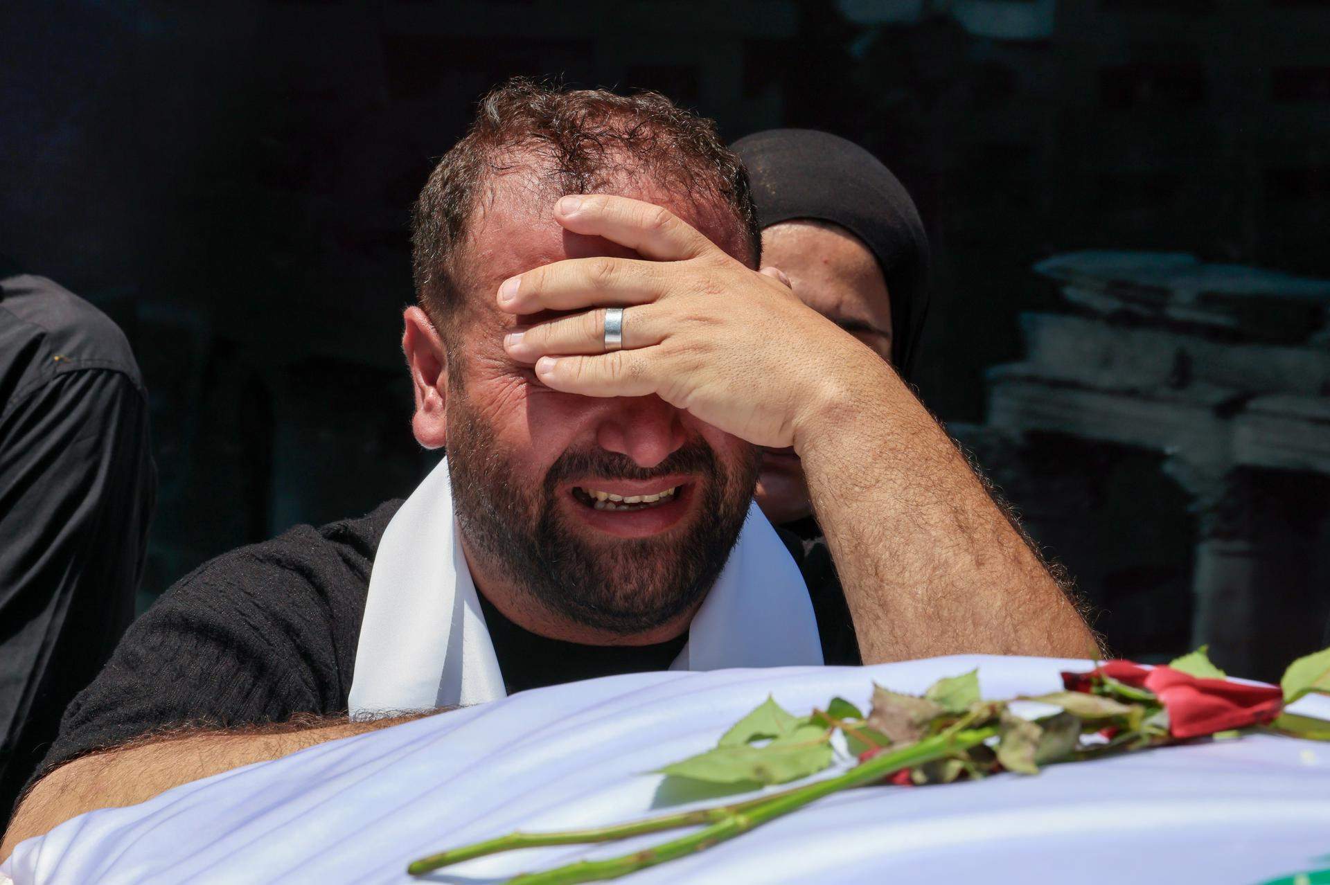 Israel intensifica els atacs al sud del Líban amb desenes de morts tot i l'alto el foc