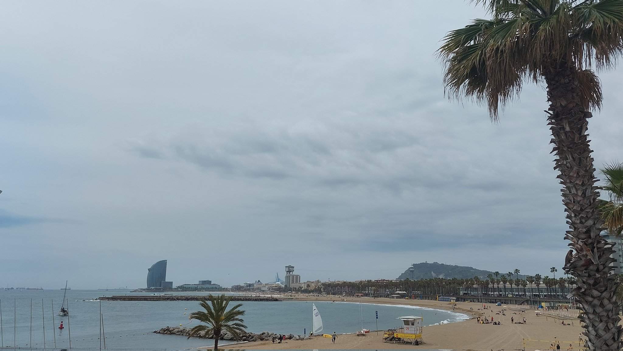 La inestabilitat no dona treva a Catalunya: cel tapat i nova tongada de ruixats