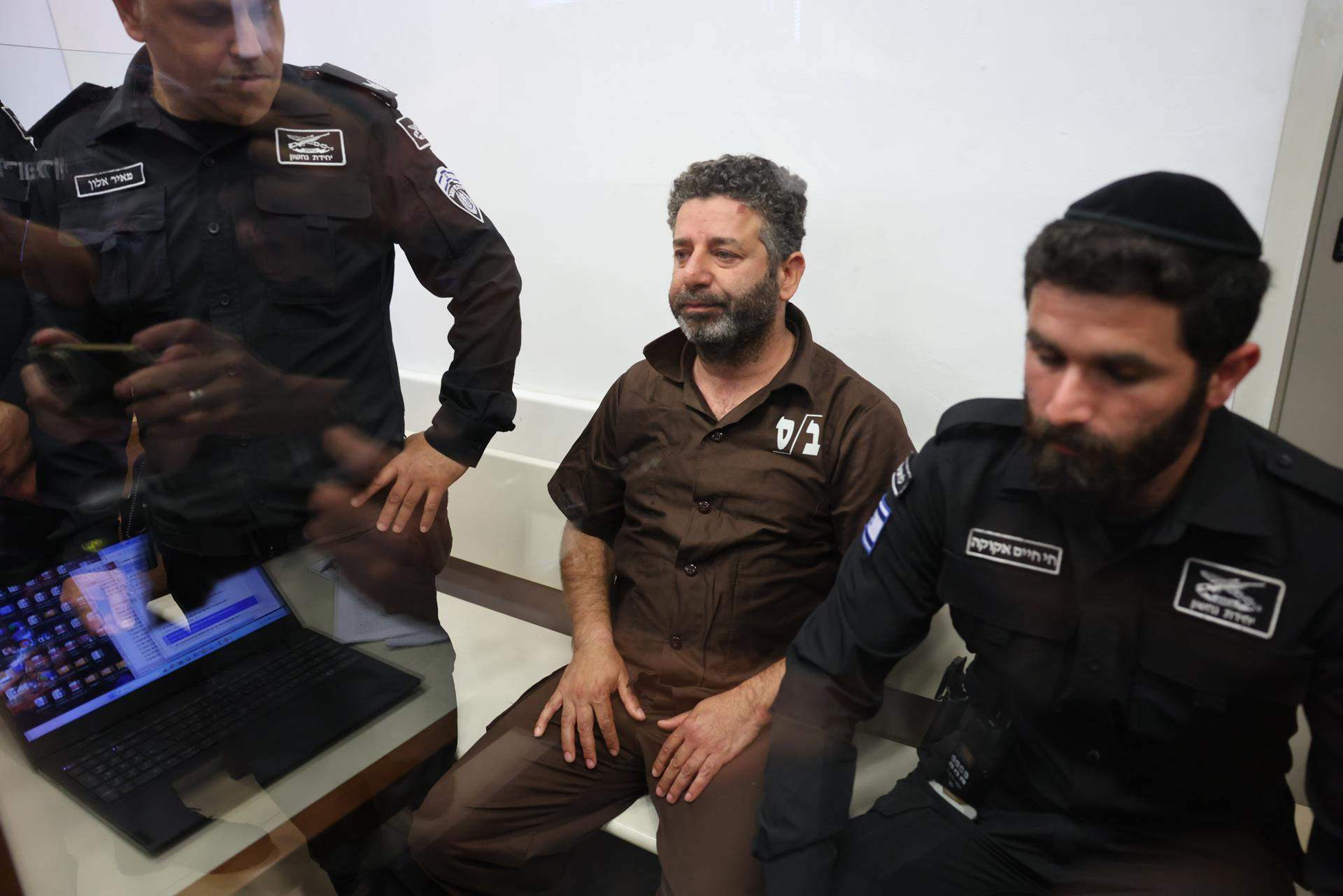 Israel allarga dos dies la detenció d’Abukeshek i Ávila, activistes de la Flotilla