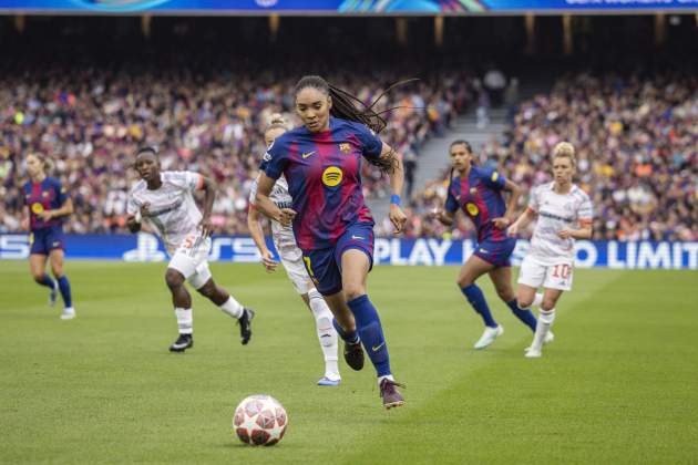 Salma Paralluelo, durant un partit del Barça de la Champions femenina / Foto: Carlos Baglietto
