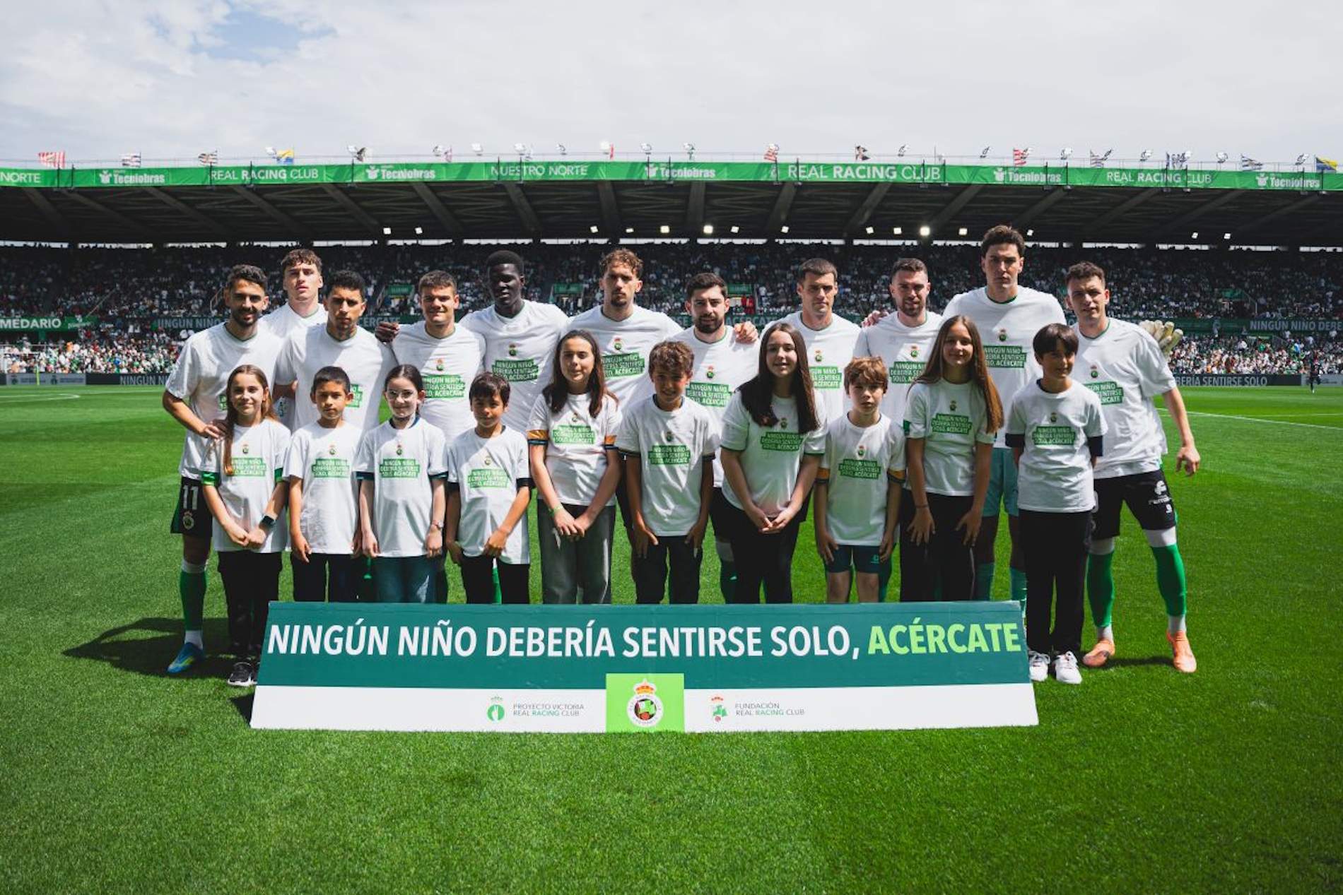 El Racing de Santander activa la iniciativa 'Nens abandonats' en els partits a El Sardinero