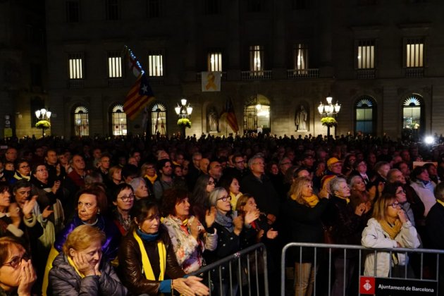 plaça sant jaume presentacio consell republica - roberto lazaro plaça sant jaume presentacio consell republica - roberto lazaro