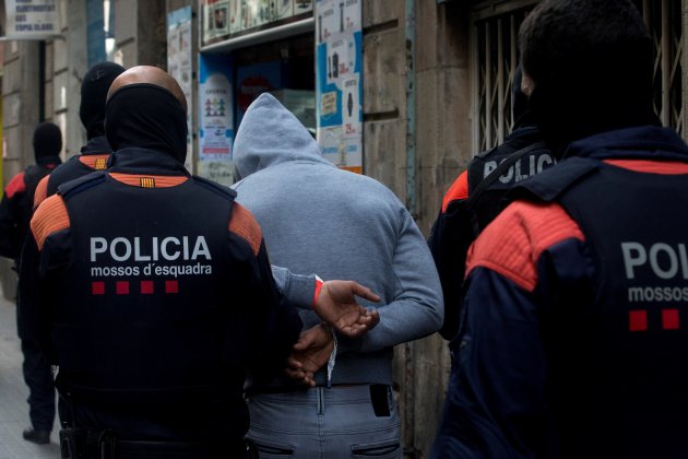 Operacio Narcopisos Raval Efe Operacio Narcopisos Raval Efe