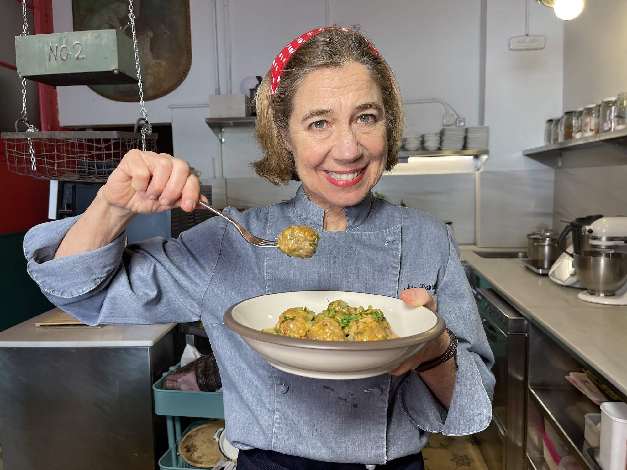 Cómo cocinar albóndigas Stroganoff: el paso a paso de Ada Parellada