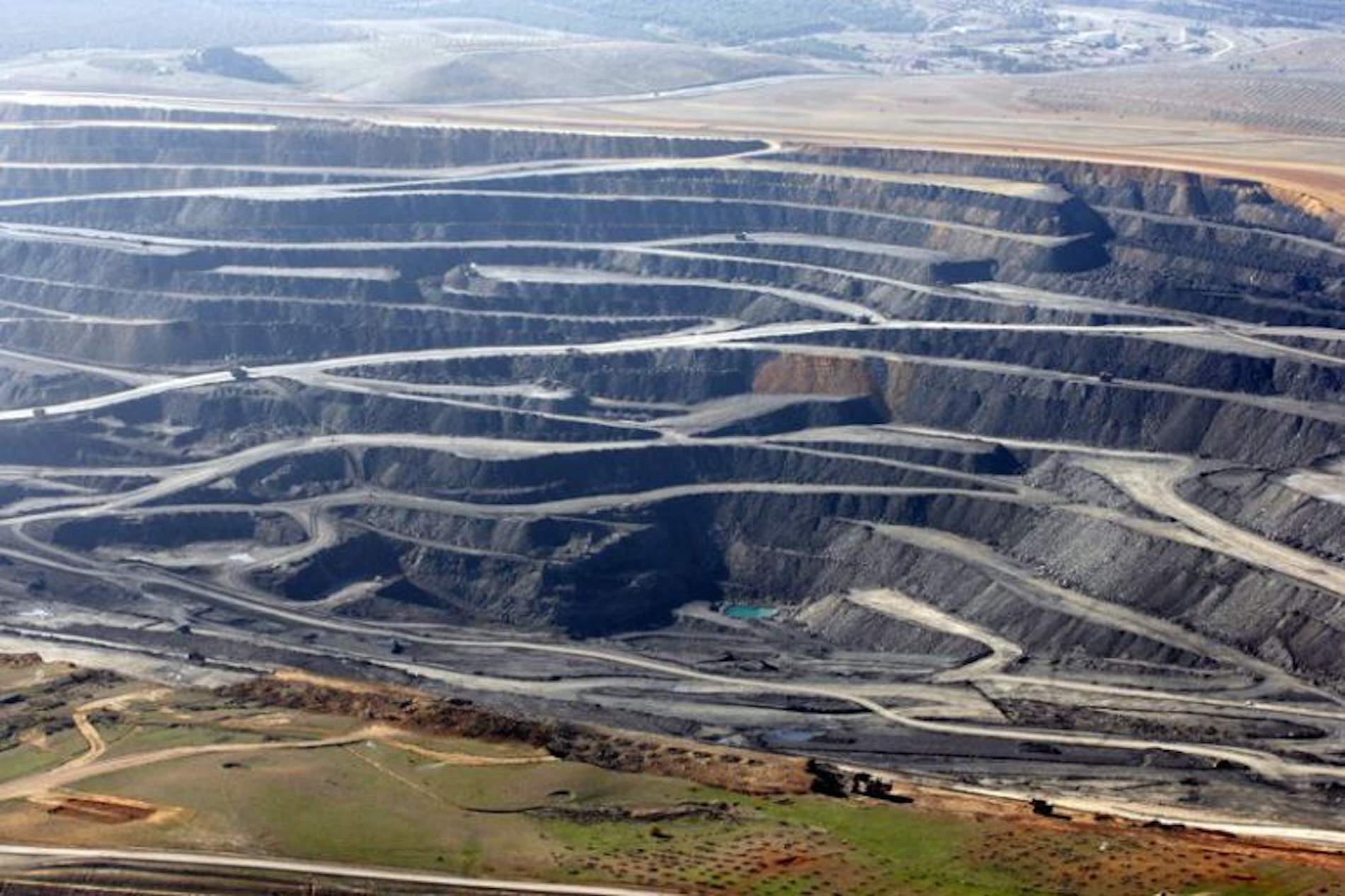 De forats oblidats a megabateries: les mines de carbó es reinventen per emmagatzemar energia