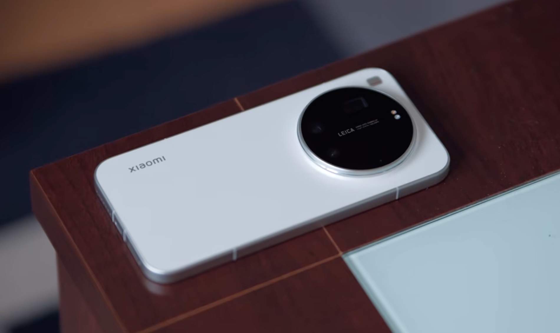 Aquest mòbil de gamma alta de Xiaomi amb 16 GB de RAM està d'oferta amb 150 euros de descompte