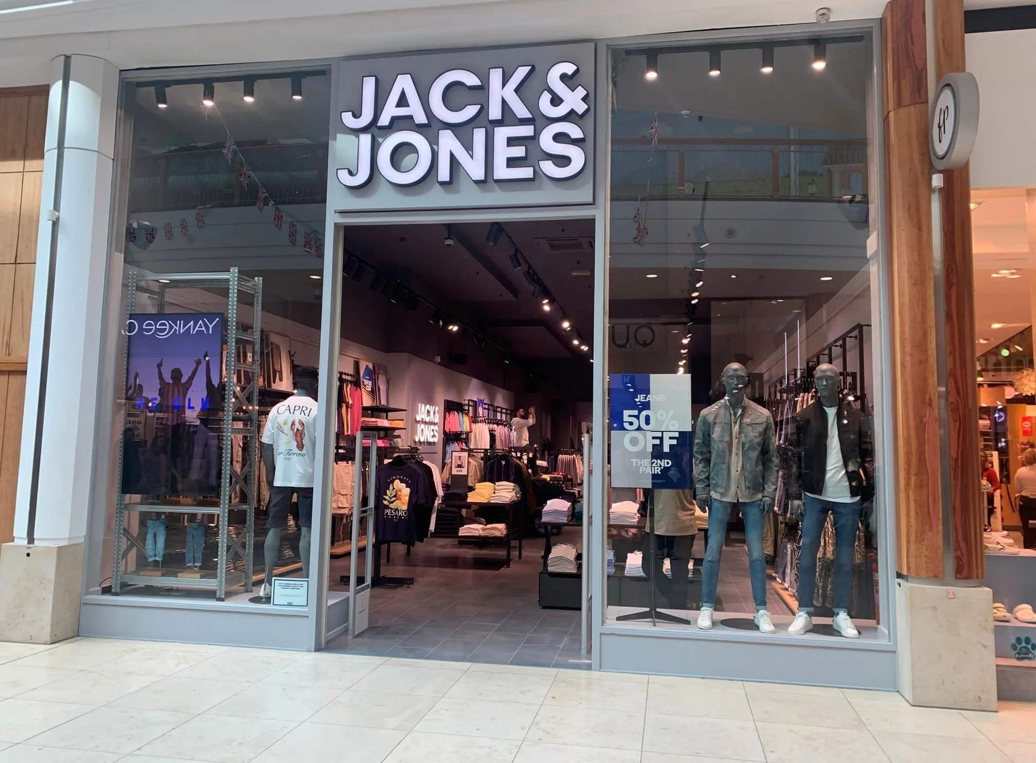 Suela cómoda y diseño discreto: las Jack & Jones de Amazon para llevar cada día