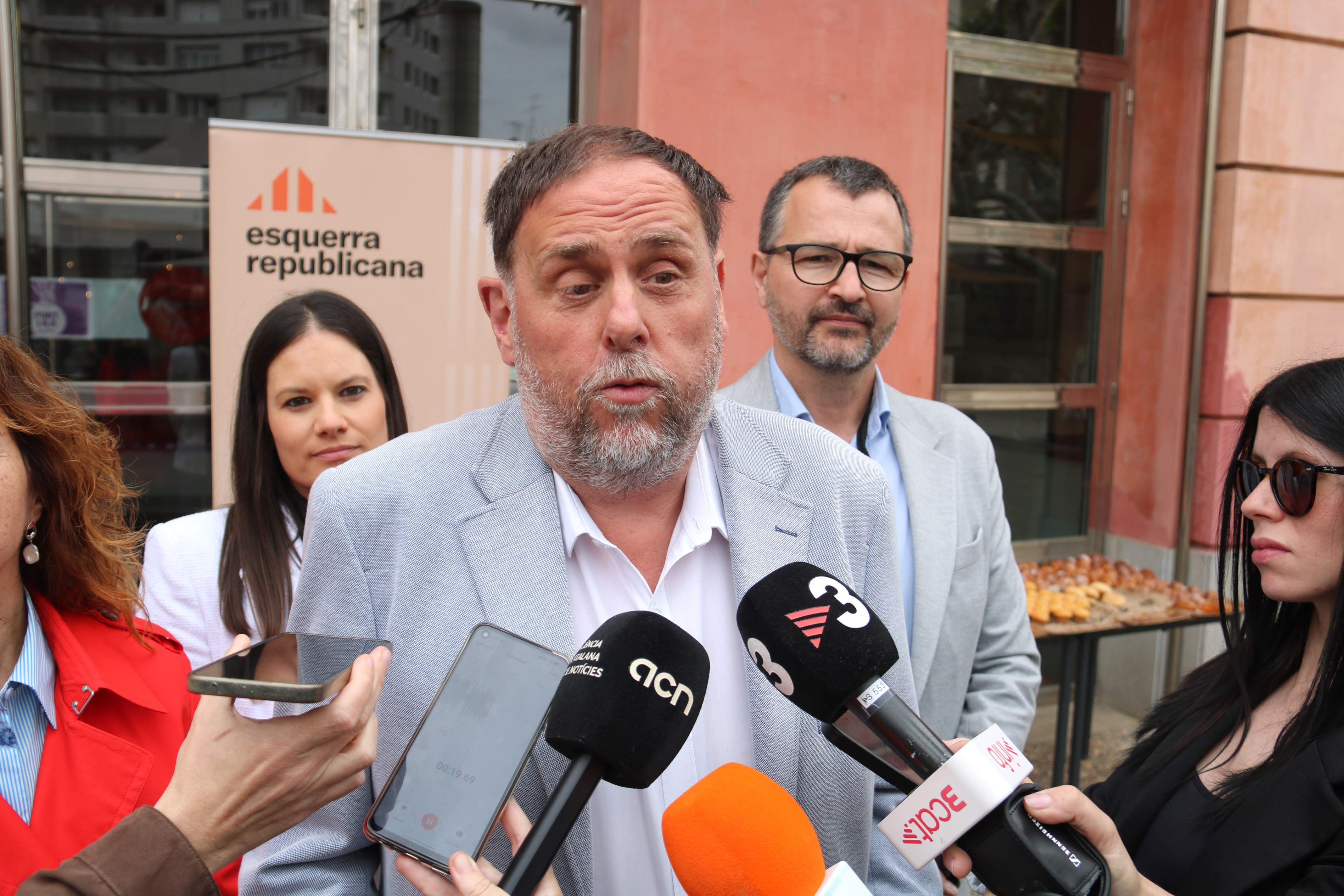 Junqueras carga contra la dirección de los Mossos y reclama a Illa que cese a Trapero si él no dimite