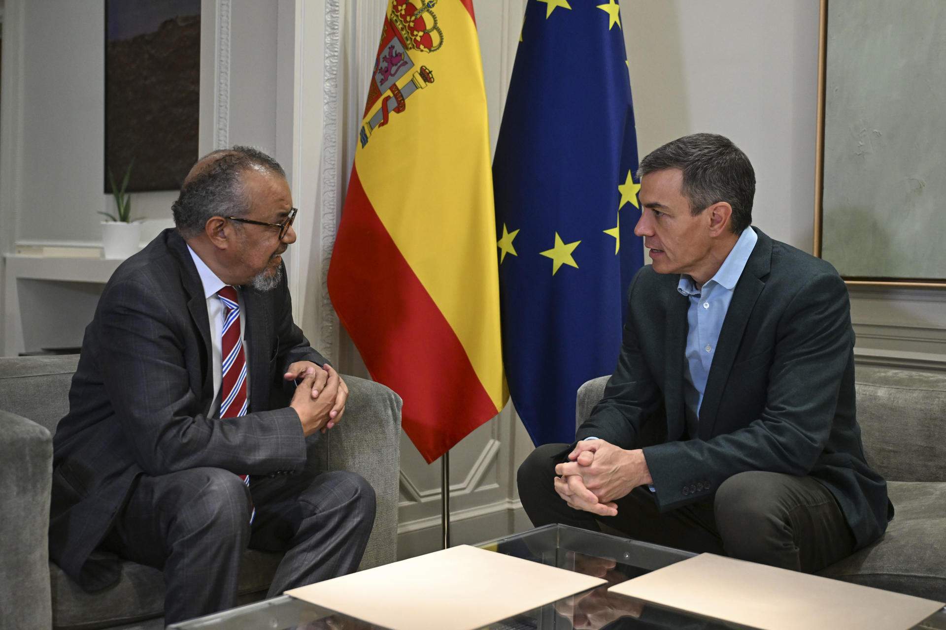 El director de l’OMS envia una carta a la població de Tenerife: “Això no és una altra covid-19”