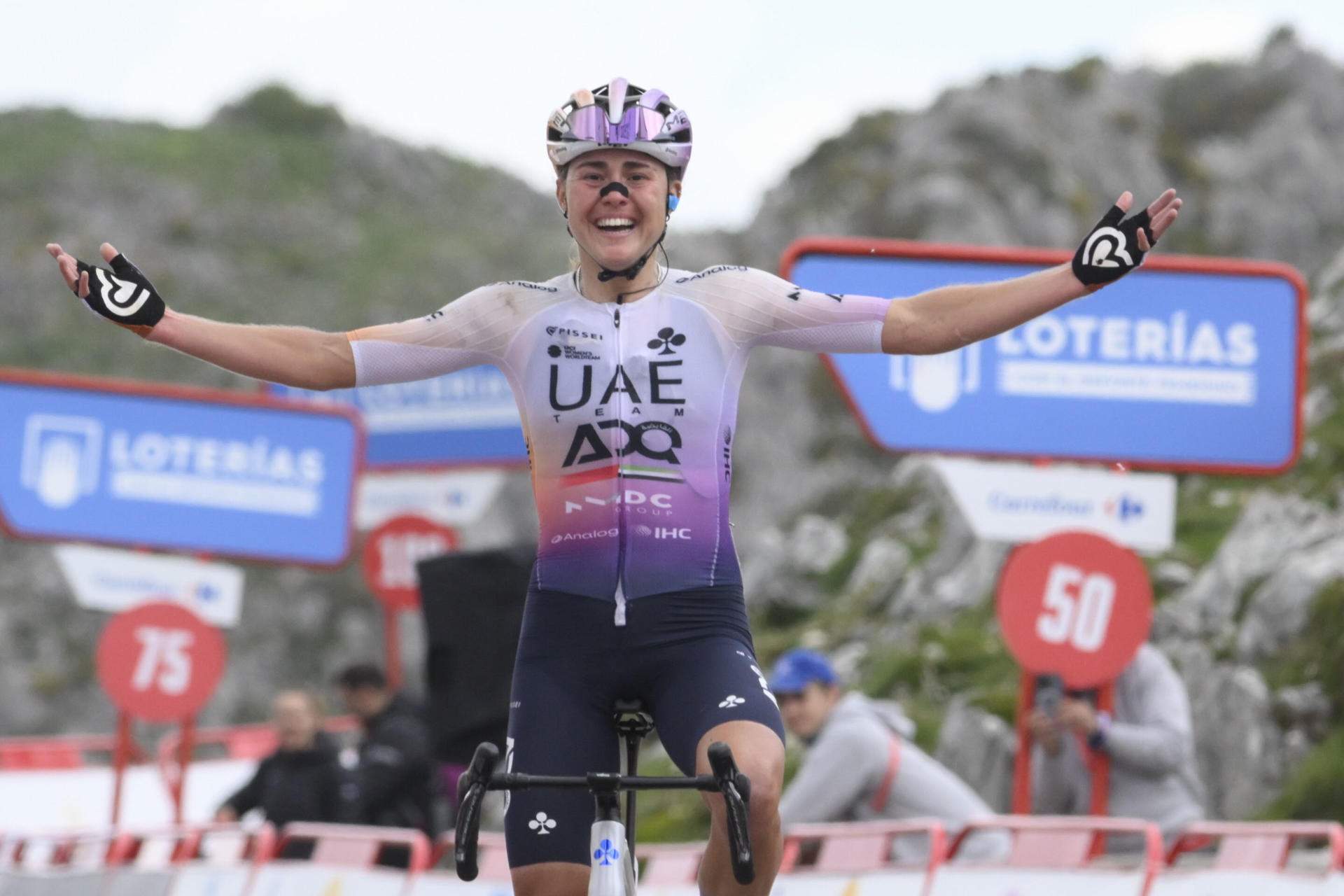 Paula Blasi, la catalana cridada a dominar el ciclisme mundial, guanya la Vuelta femenina