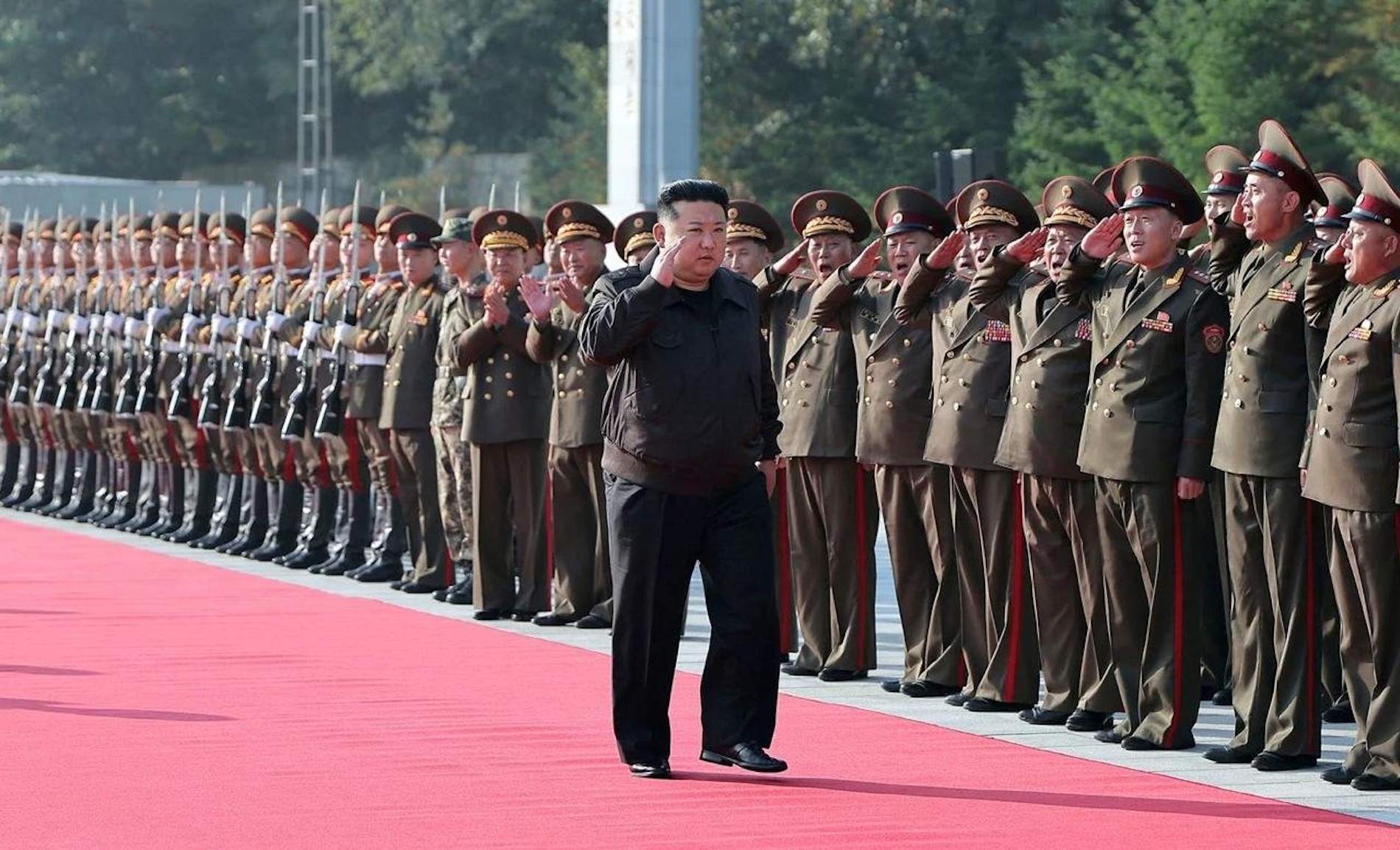 Corea del Nord canvia la constitució per llançar un atac nuclear automàtic si maten Kim Jong-un