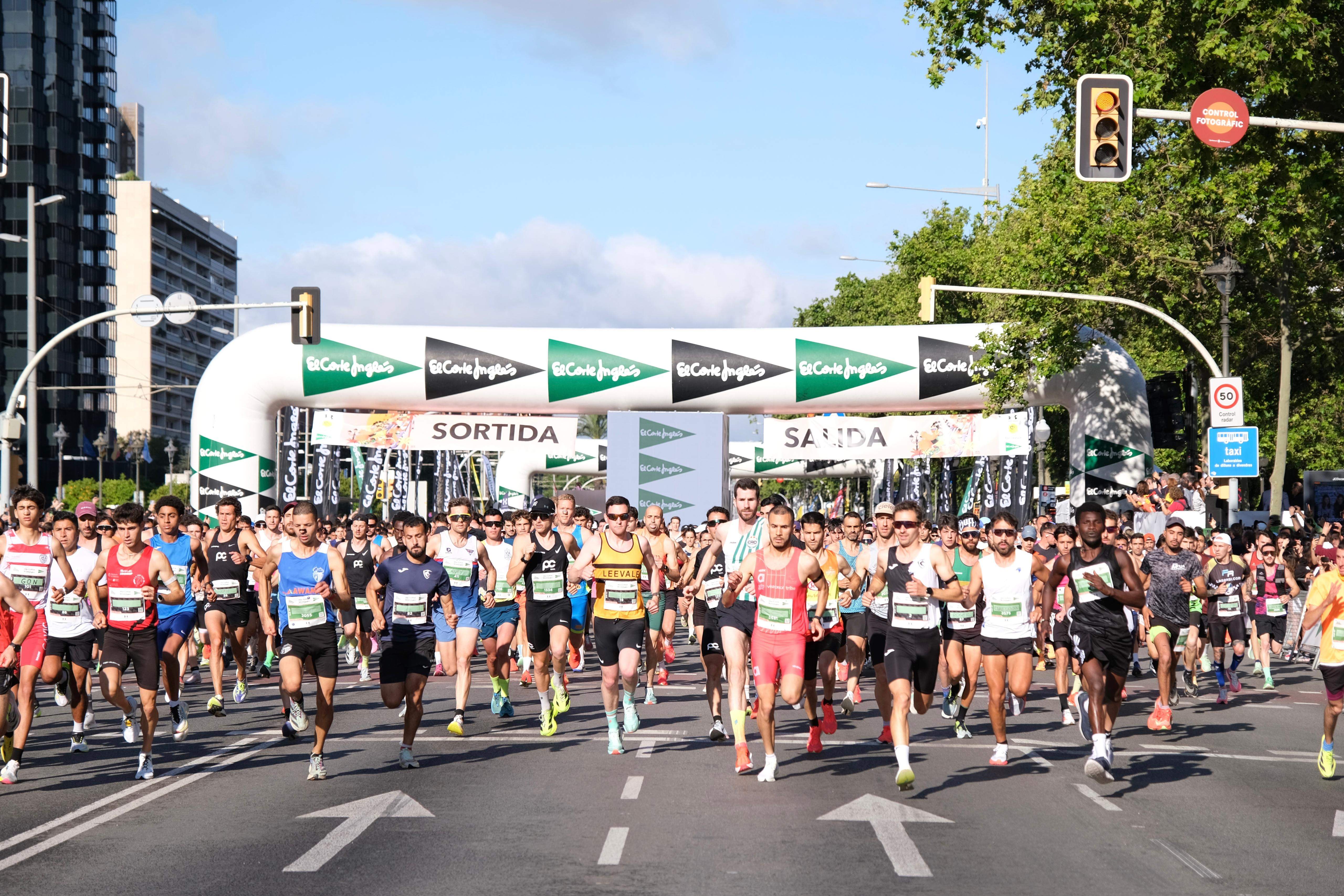 La 46a Cursa El Corte Inglés omple Barcelona amb 50.000 persones en una gran festa esportiva