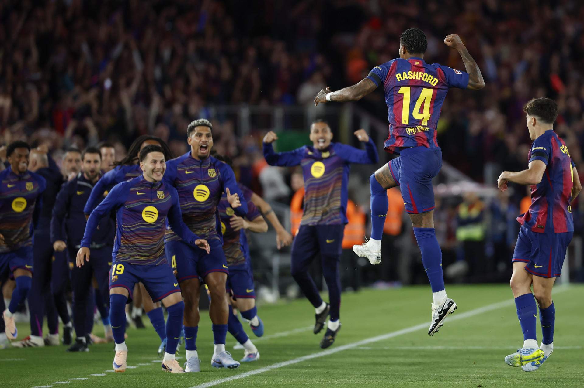 Rashford no esconde su deseo: "Si fuera mago, me quedaría en el Barça"