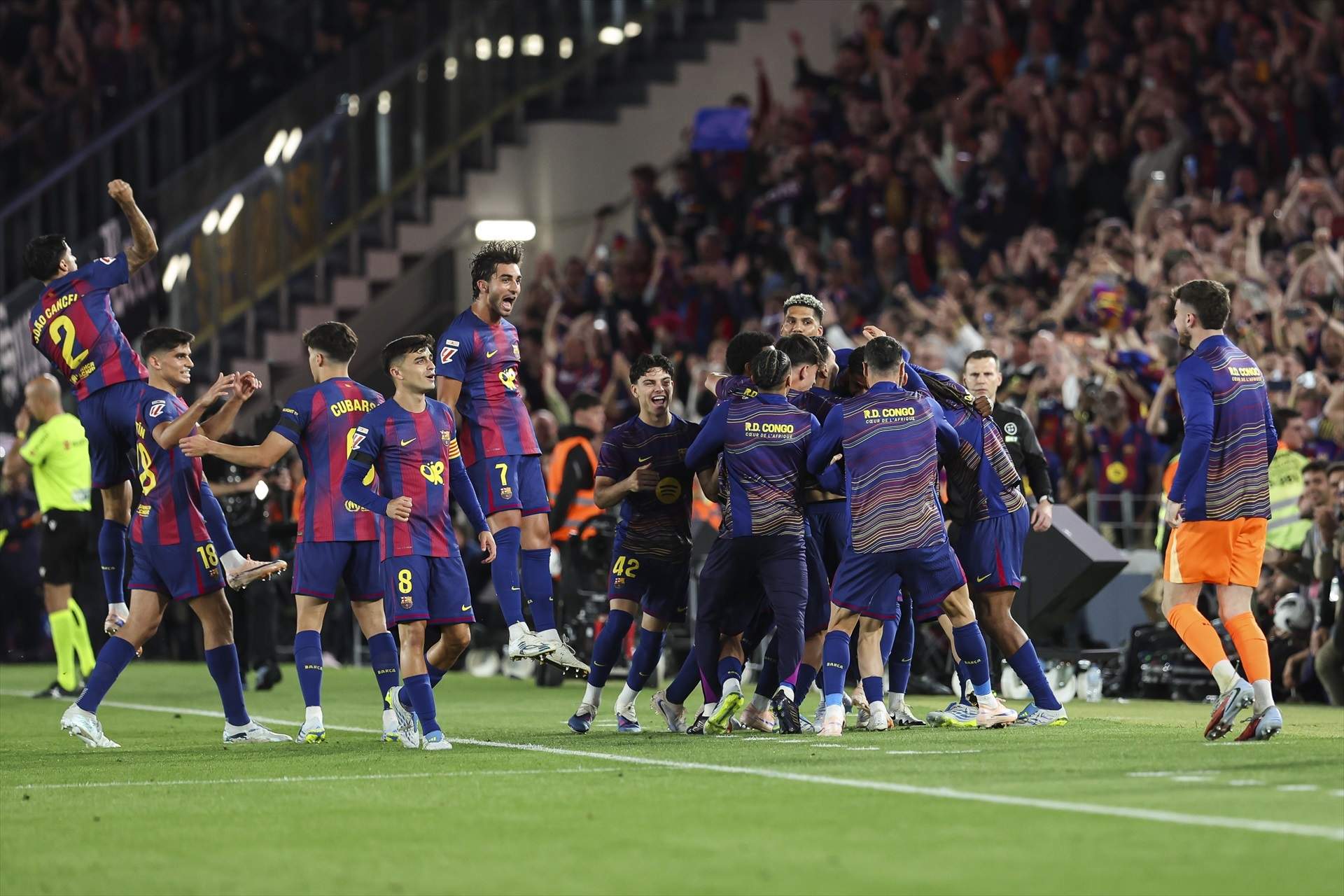 Nit per a la història: el Barça supera el Reial Madrid al Clàssic (2-0) i es proclama campió de Lliga