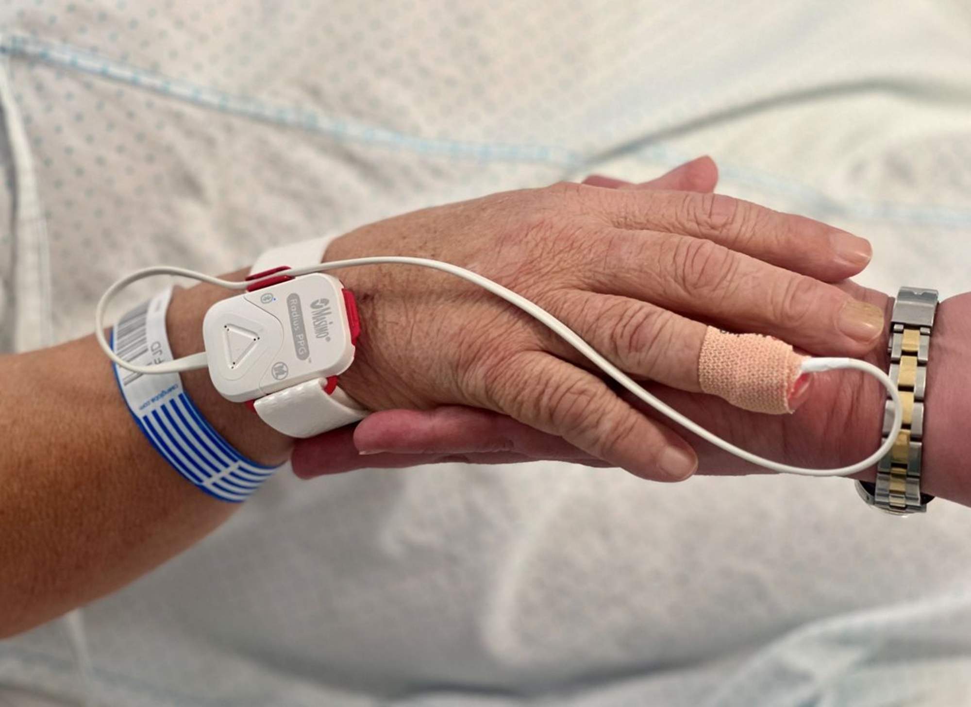 La undació Jiménez Díaz implanta el primer dispositiu que personalitza l'oxigenoteràpia en temps real