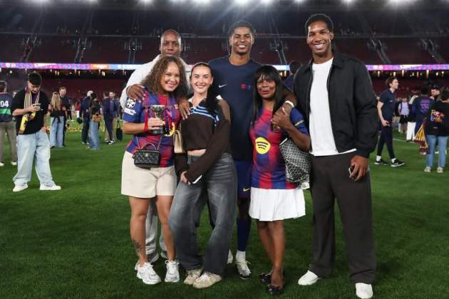 Marcus Rashford amb Lucia Loi i la seva família / Instagram