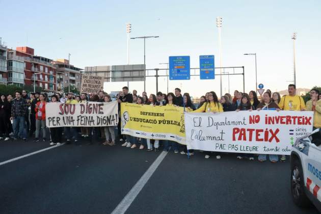 tall b 20 ronda de dalt vaga educació mestres professors acn (3) tall b 20 ronda de dalt vaga educació mestres professors acn (3)