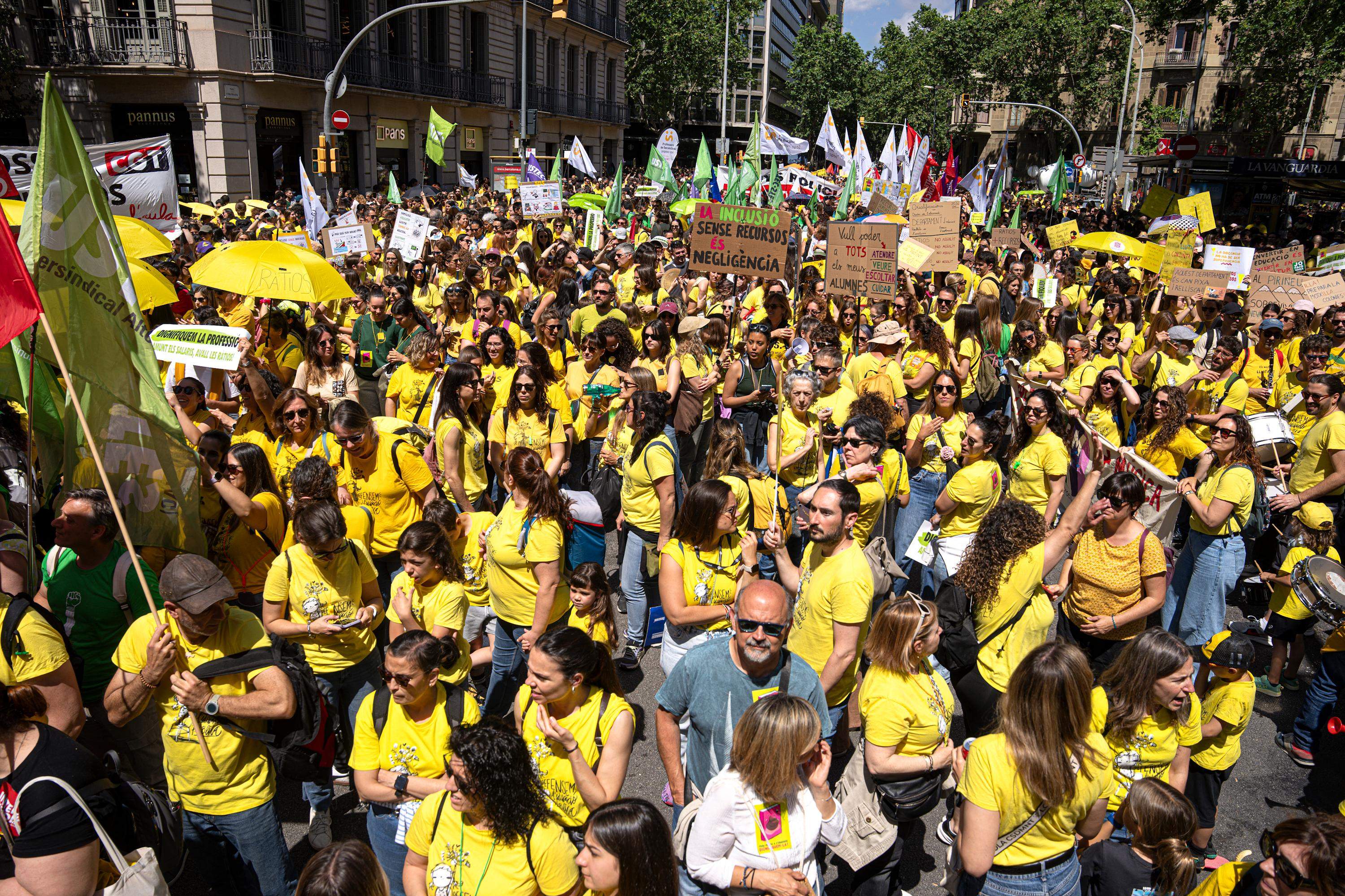 Govern y USTEC intentan acercar posiciones este jueves en una reunión con salarios y plantilla sobre la mesa