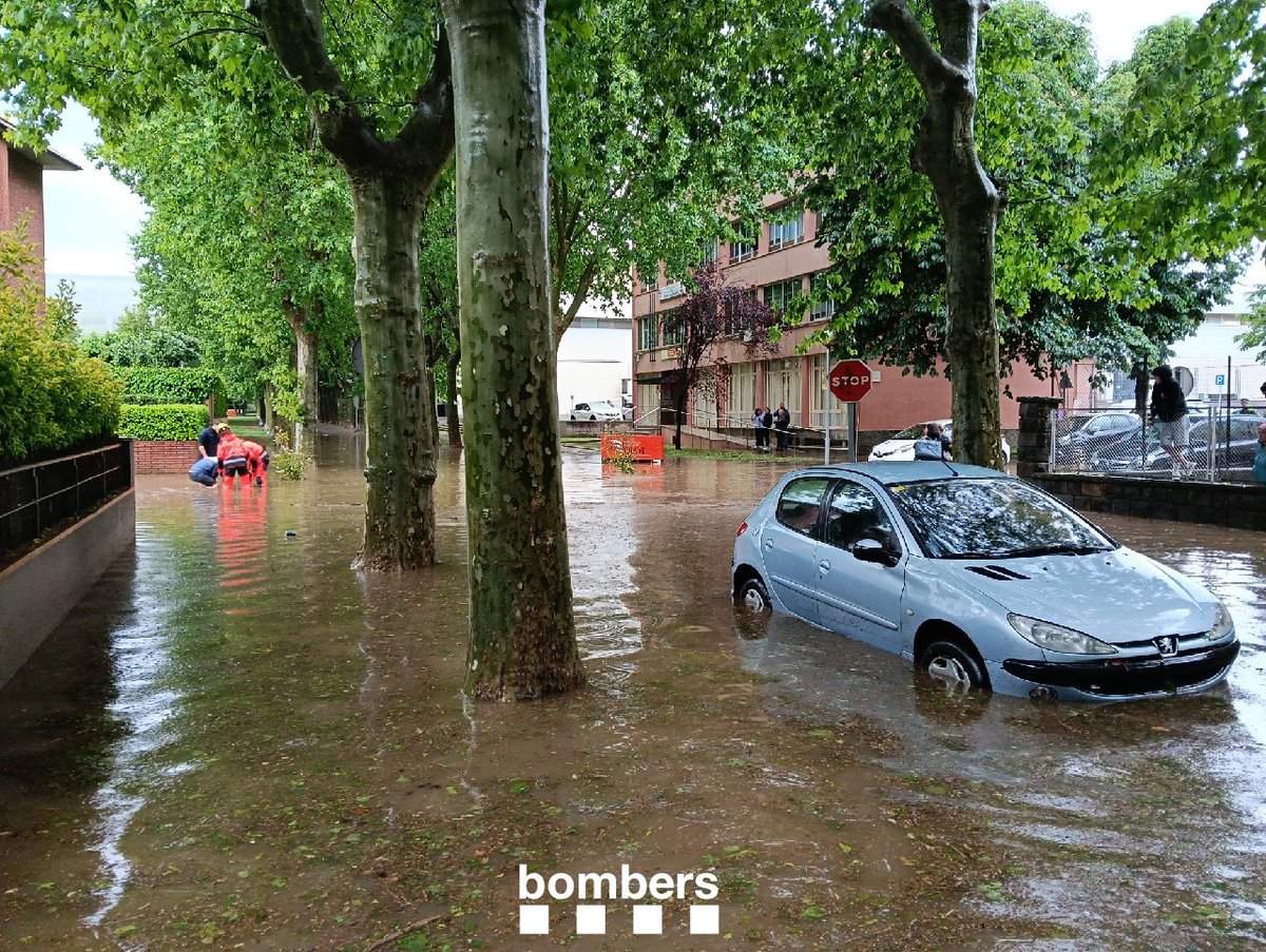 VÍDEOS | Cau una espectacular pedregada a Barcelona i altres punts de Catalunya