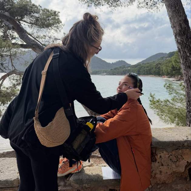 Laura Escanes durant el rodatge de 'La travessa VIP' a Mallorca / Instagram