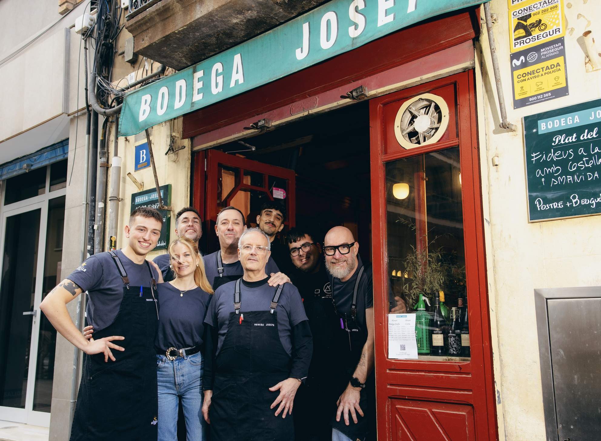 Reabre una histórica bodega del Putxet para mantener viva la cocina tradicional en el barrio