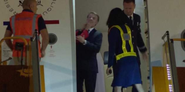 La bufetada de Brigitte Macron al seu marit Emmanuel2 La bufetada de Brigitte Macron al seu marit Emmanuel2