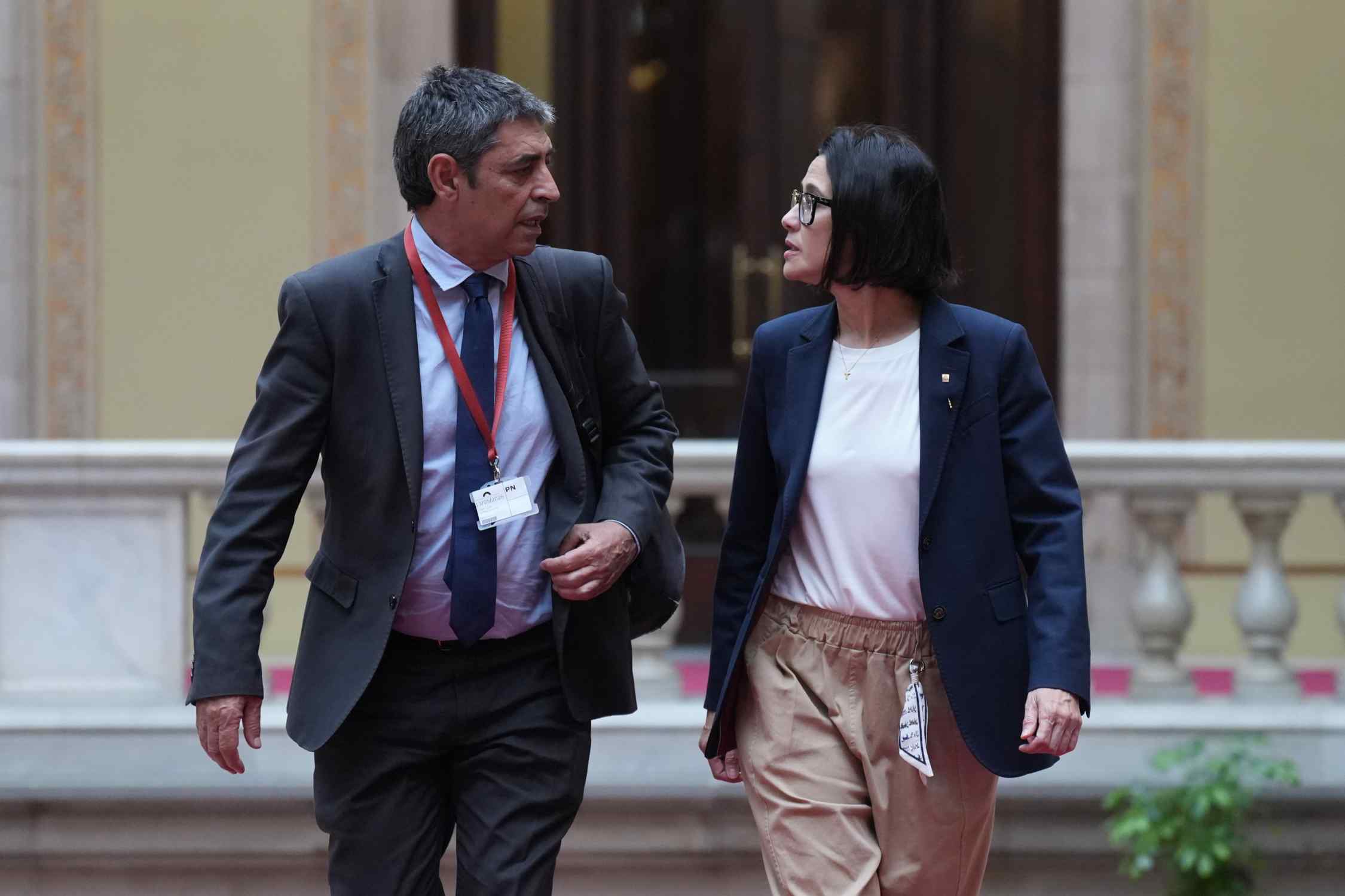 El Parlament votará el jueves la petición de destitución de Parlon, Niubó y Trapero por la crisis en Educación