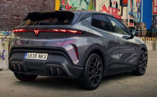 El Cupra Raval pone en jaque al Polo eléctrico: igual de sensato, pero con mucha más personalidad