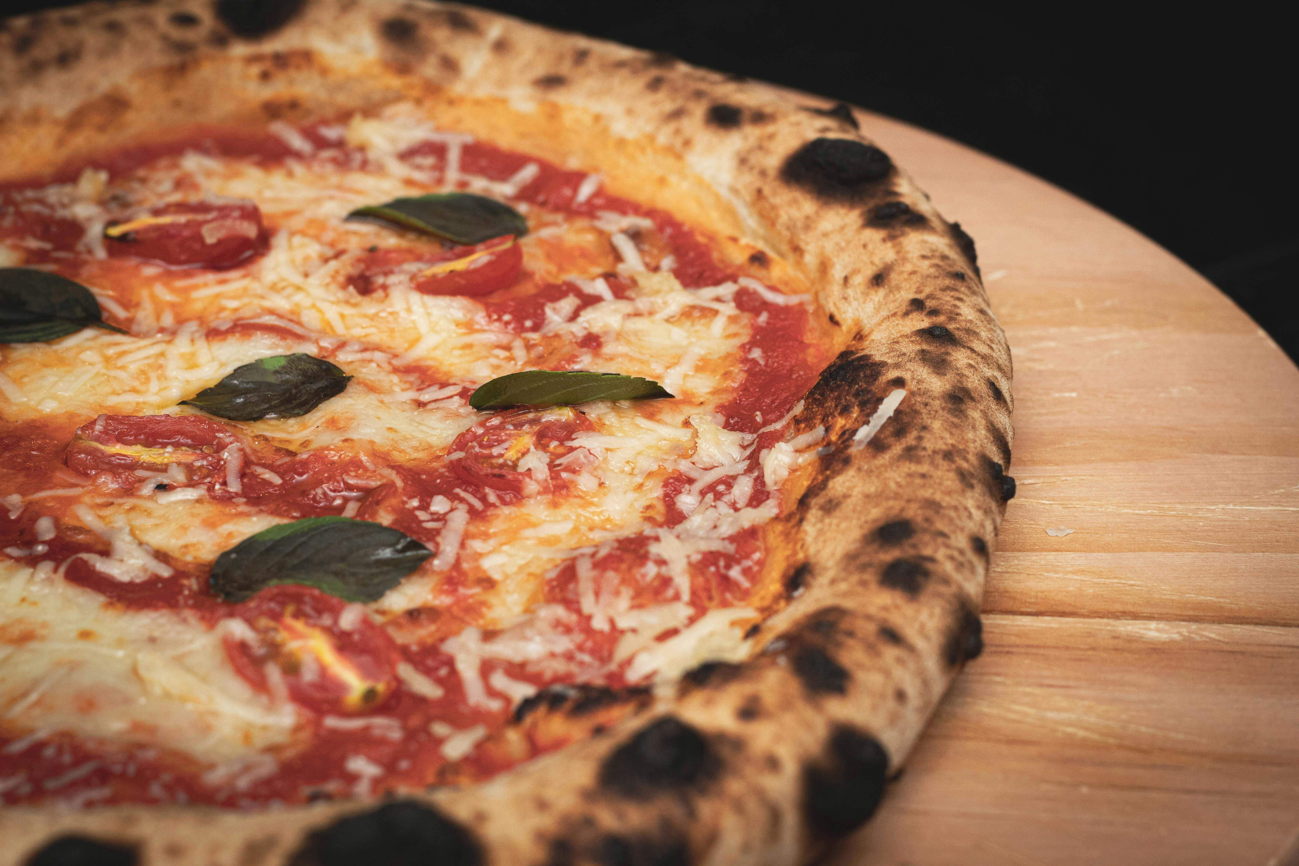 Eric Ayala, pizzaiolo napolità, explica com preparar una base de pizza: “En qualsevol moment la pots pifiar”