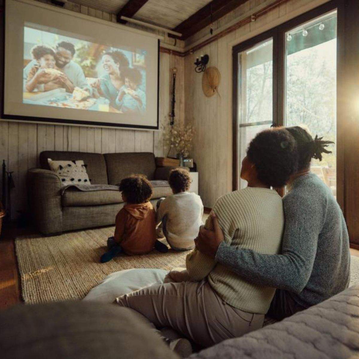 Este proyector AMEELA con WiFi y Bluetooth cae hasta los 133 € y convierte cualquier pared en un cine