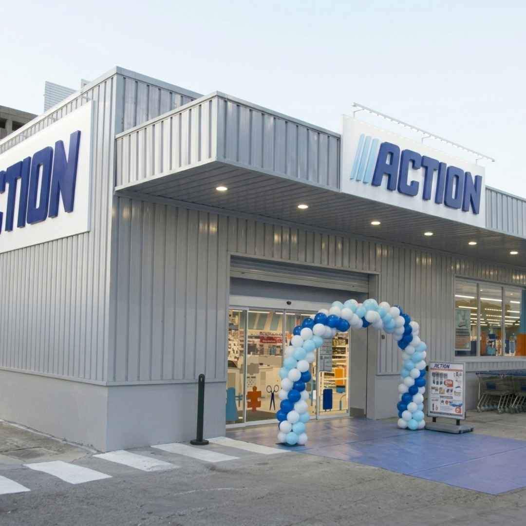 Action ja té a la venda la taula auxiliar de jardí que promet volar: costa menys de 10 euros
