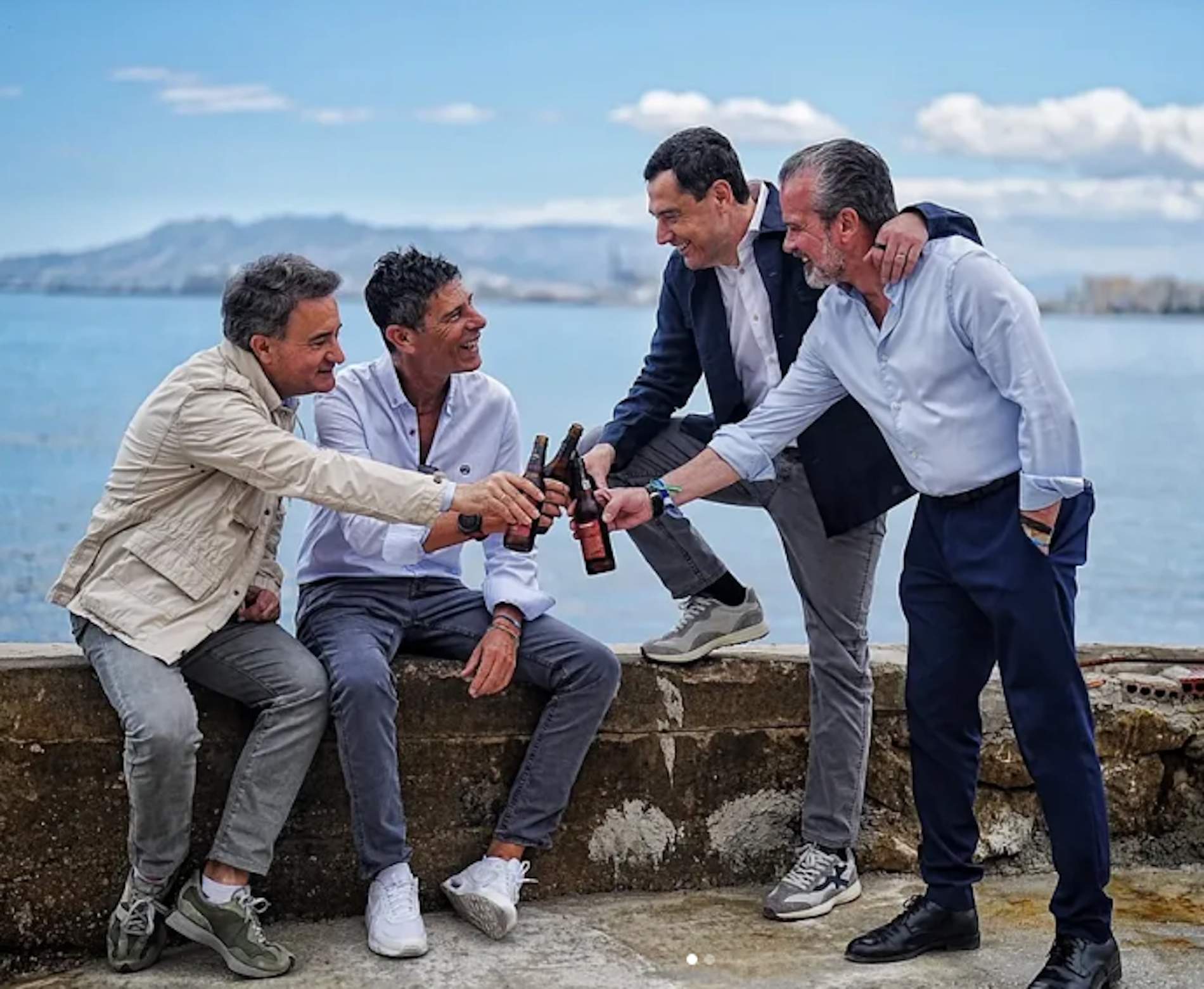 En espera del dia gran de Moreno Bonilla, el primer president català d’Andalusia, a les portades