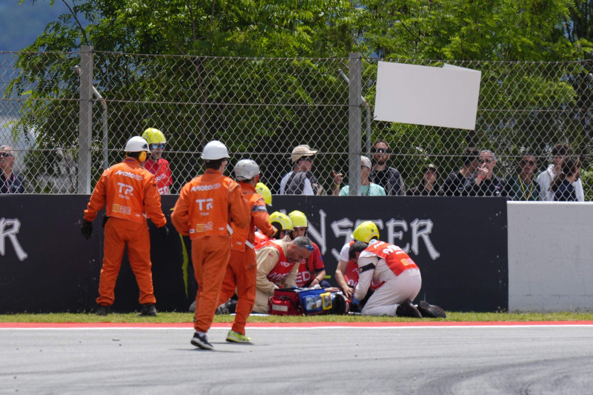 Ya hay diagnóstico del estado de salud de Álex Márquez después de su espeluznante accidente en Montmeló