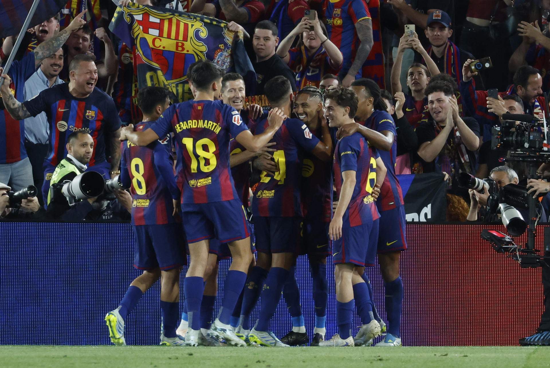 El Barça regala a Lewandowski un comiat de rècord davant el Betis a l'Spotify Camp Nou (3-1)