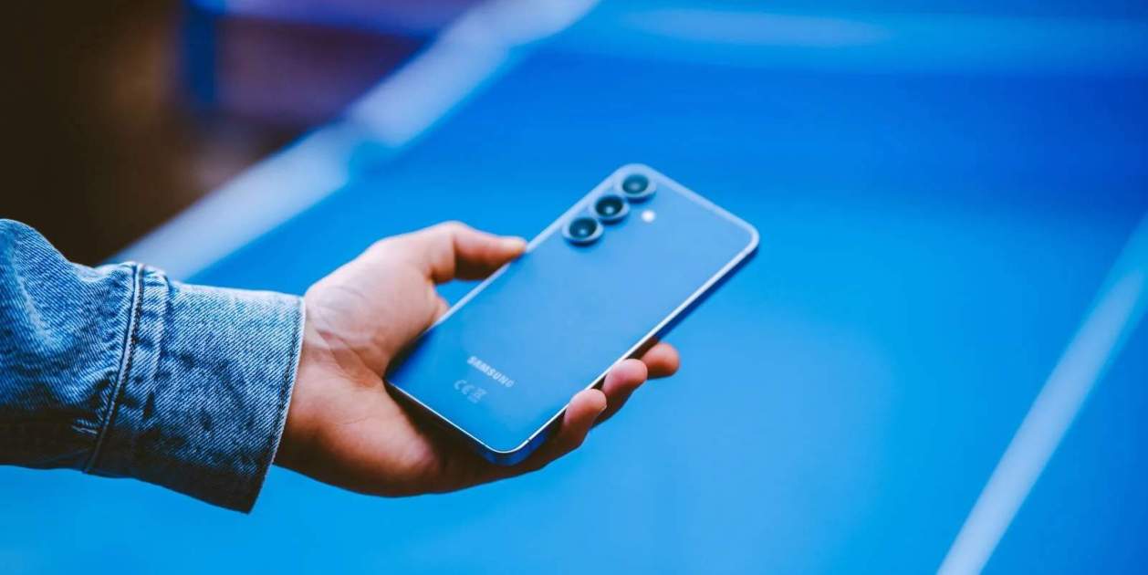 Amazon hunde el precio del Samsung Galaxy S25 FE, una de esas ofertas difíciles de rechazar