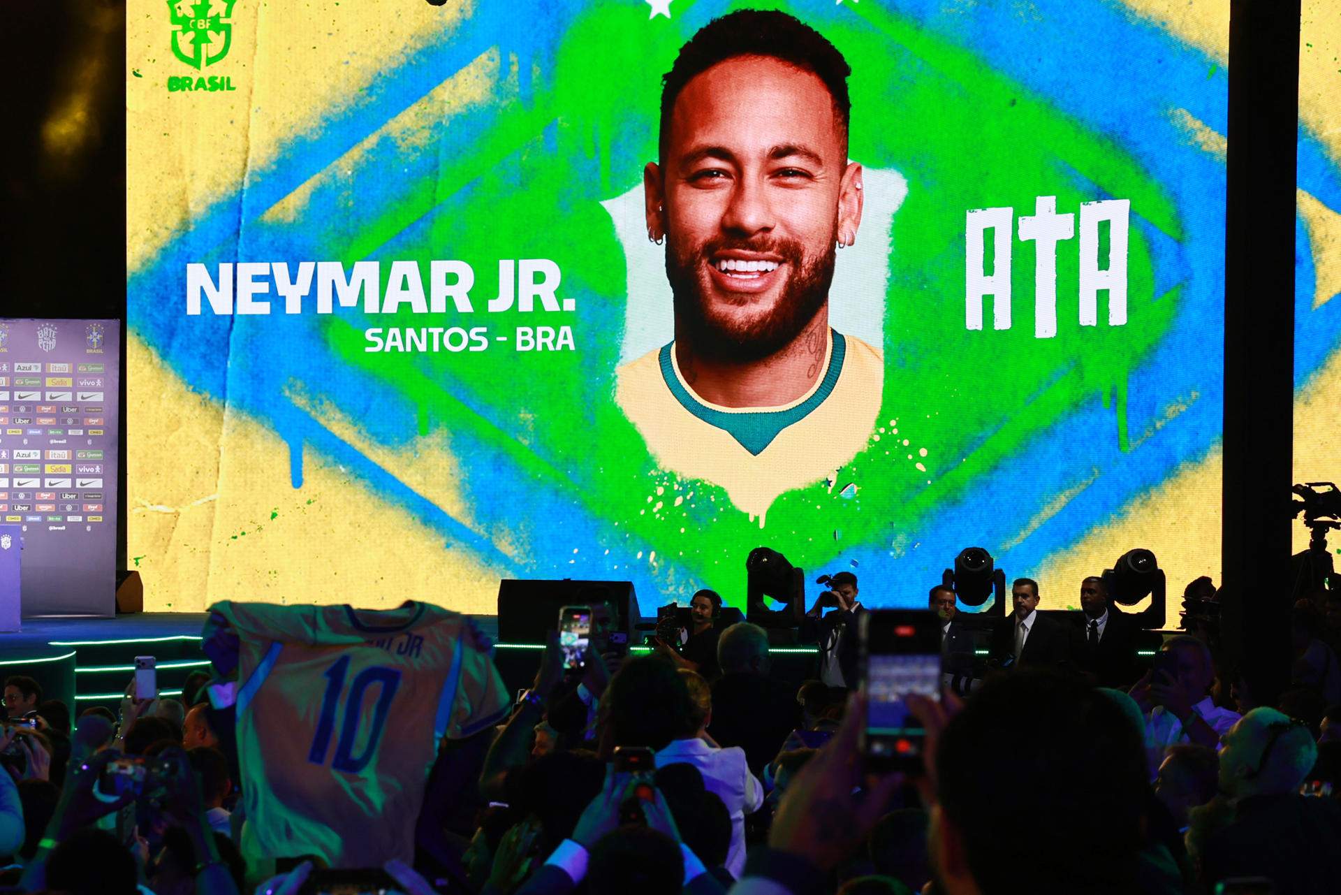 Neymar hace saltar más alarmas: sin entrenar y a la espera de pruebas antes del Mundial