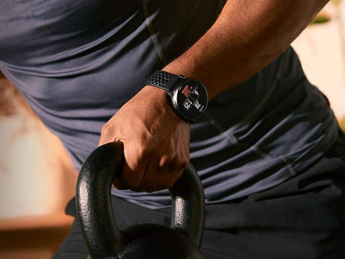 Amazfit tiene este reloj con GPS y batería de 25 días que está haciendo mucho daño a Garmin