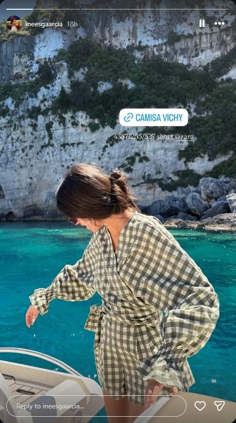 Inés García confirma que està a Grècia mostrant el outfit que duia al vídeo  / Instagram