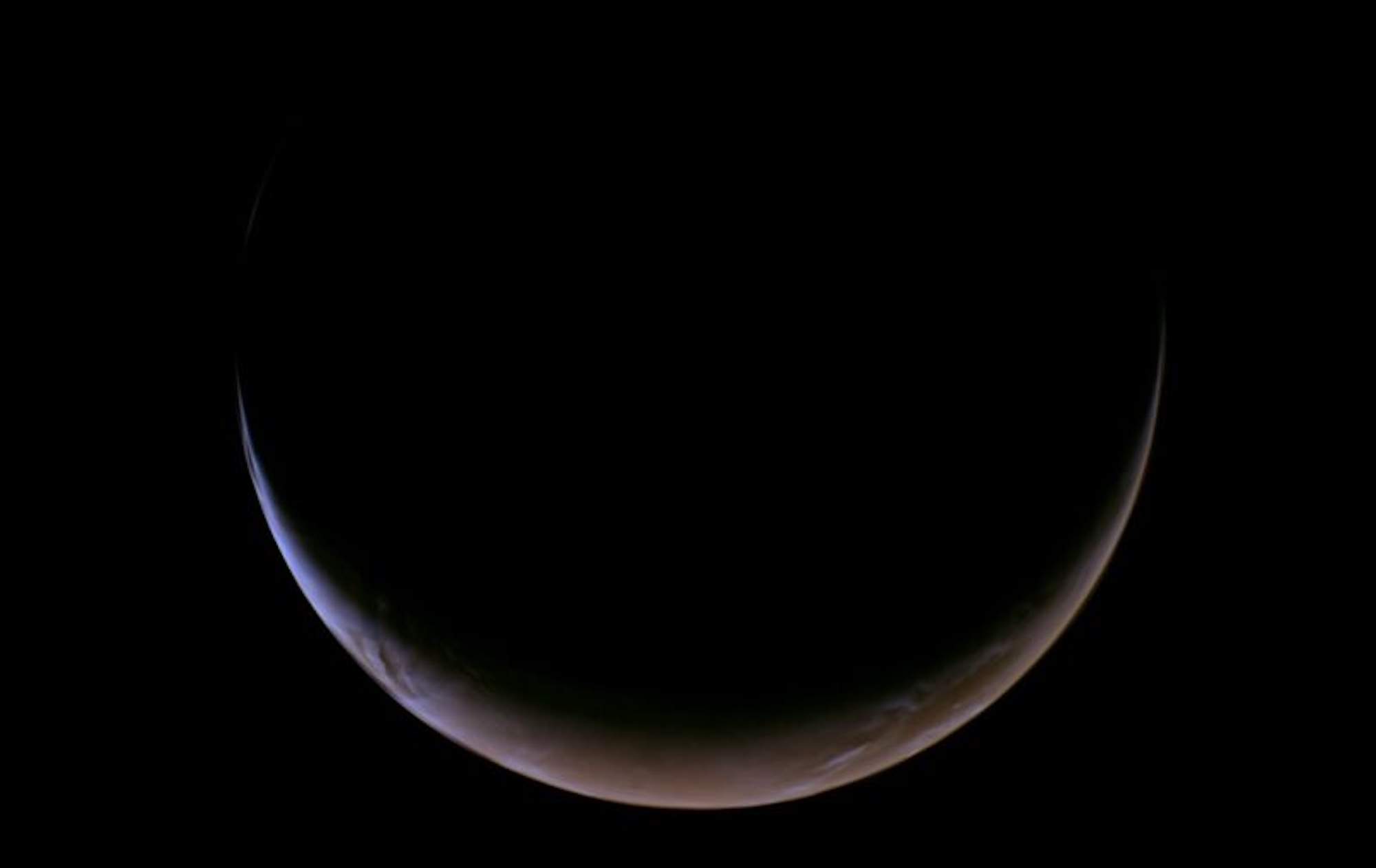 La sonda espacial Psyche de la NASA envía las primeras imágenes de Marte y sus cráteres